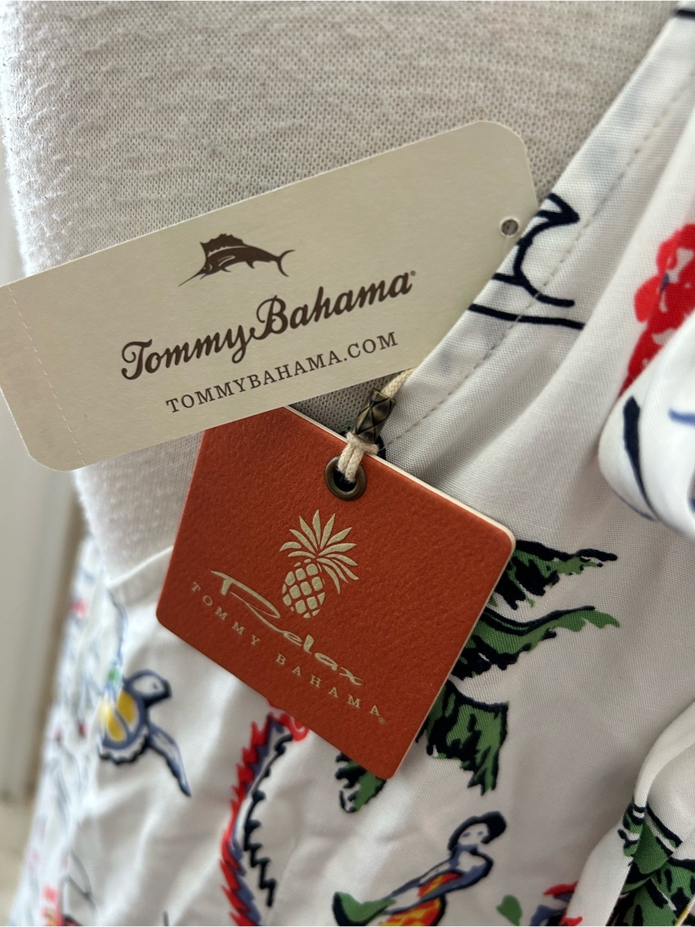 Tommy Bahama White Tropical Top with Multi-Color Print - Picture 5 of 8